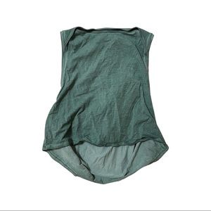 Lululemon cropped tee